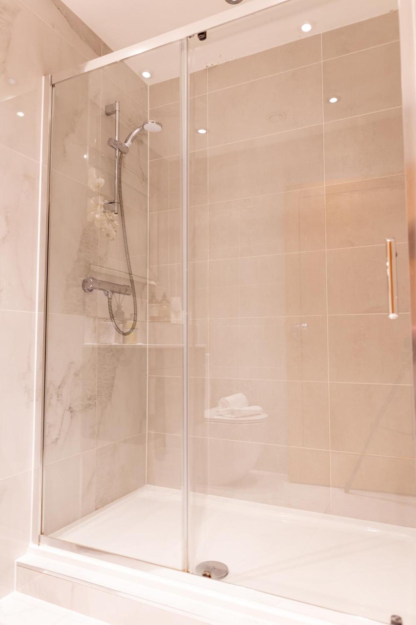 Exclusive Cardiff City Centre Apartment Exterior foto